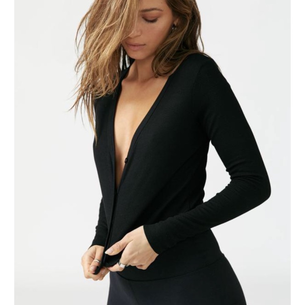 Cropped black button down